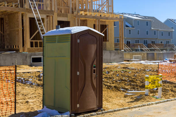 Best Portable restroom trailer rental  in Sayreville, NJ